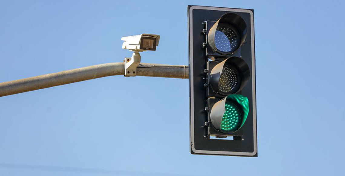 Trânsito do Distrito Federal terá semáforos inteligentes em 470 cruzamentos