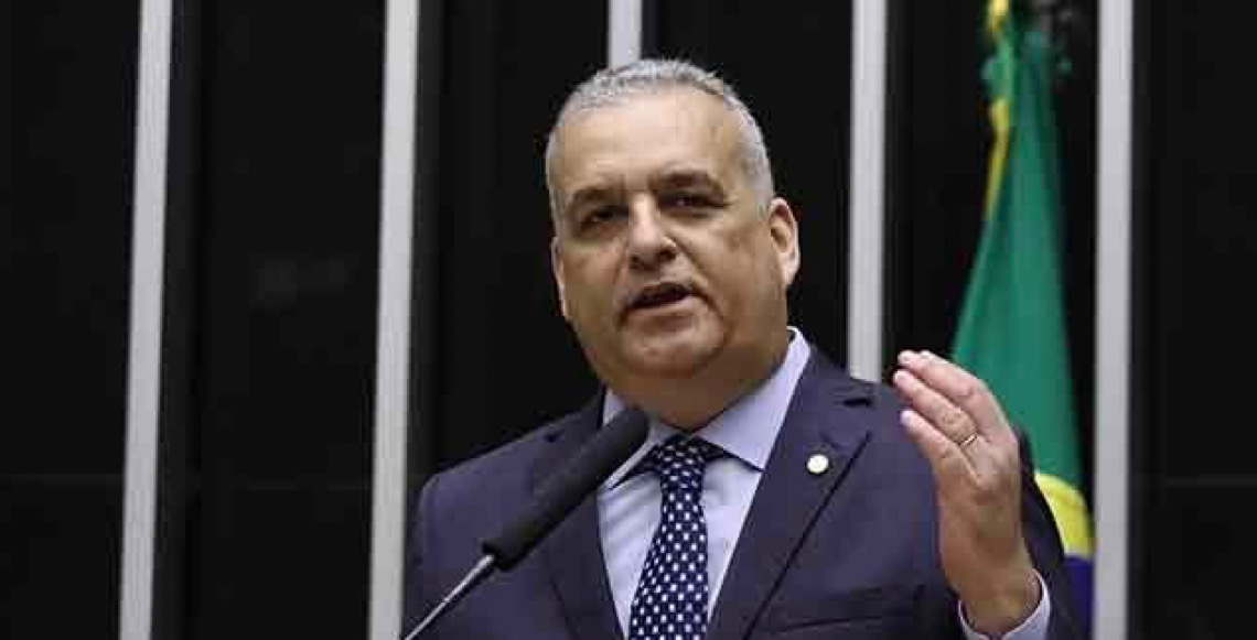 Relator diz que Weverton Rocha tem de depor à CPI do INSS após operação da PF