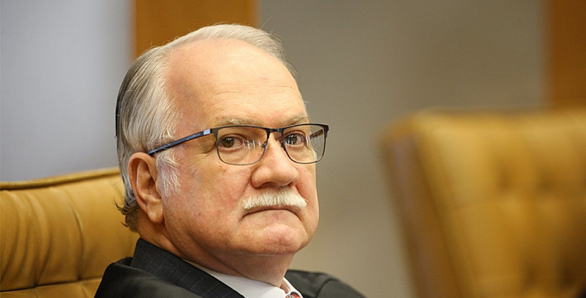 Fachin faz pente-fino em penduricalhos de magistrados e estuda impor teto