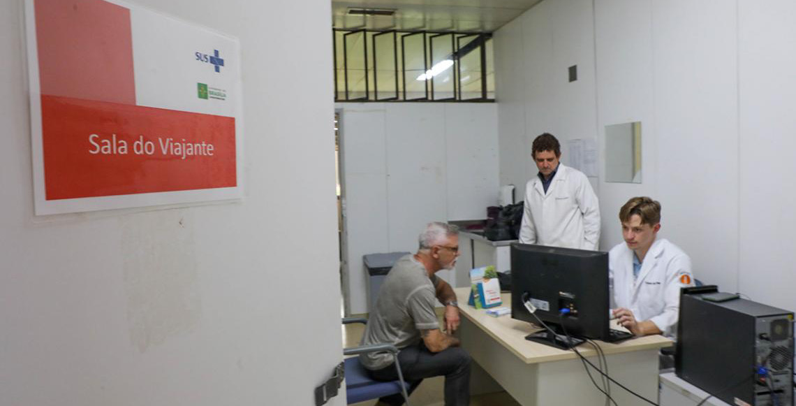 Ambulatório do Viajante no Hran orienta população do DF sobre vacinas e prevenção de doenças antes de viagens