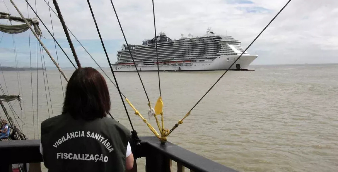 Temporada de cruzeiros no litoral paulista alerta para reintrodução do sarampo