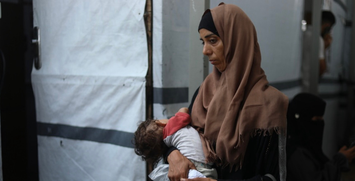 Decisão israelense de banir mais de 30 organizações humanitárias em Gaza viola leis internacionais, dizem especialistas