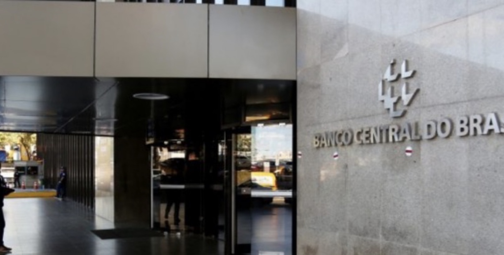 Setor bancário unifica discurso em defesa do BC para blindar instituição de pressão