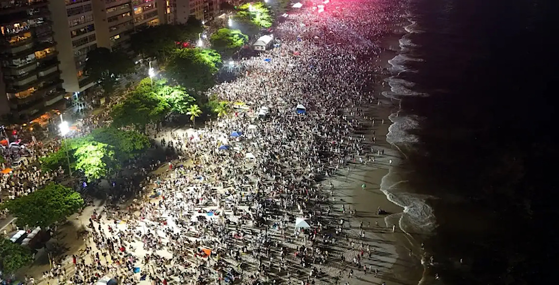 Turistas lotaram rede hoteleira de Niterói no réveillon para a festa da virada