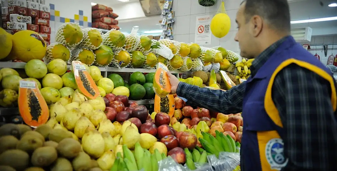 França suspende importação de frutas do Mercosul com agrotóxicos proibidos na Europa