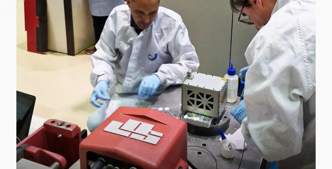 Foguete que levava satélites brasileiros some após lançamento na Índia