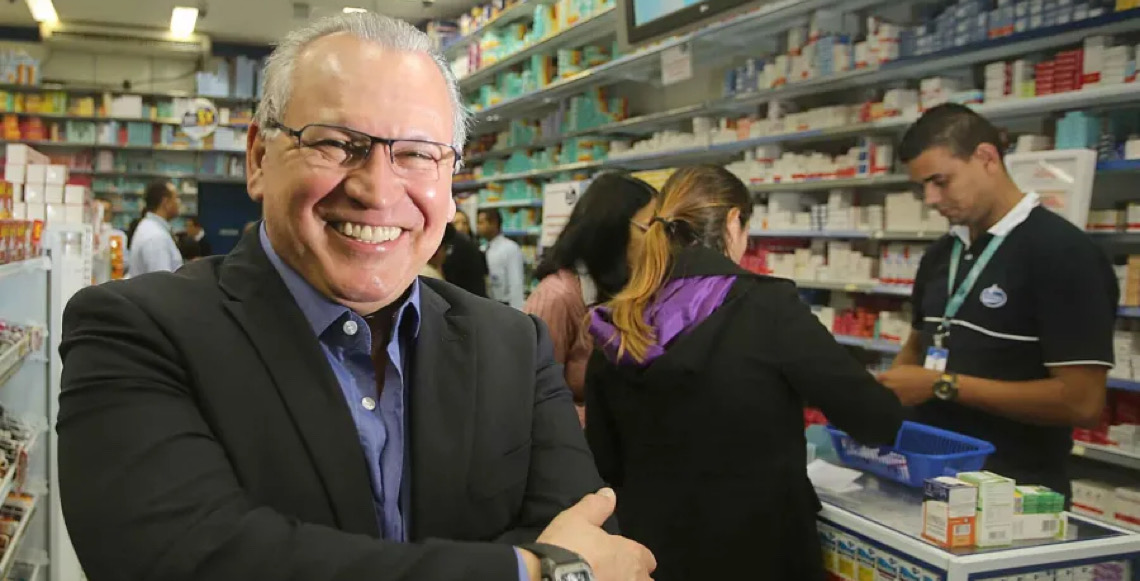 Ultrafarma farmácias e aposta em megaloja após prisão de Sidney Oliveira