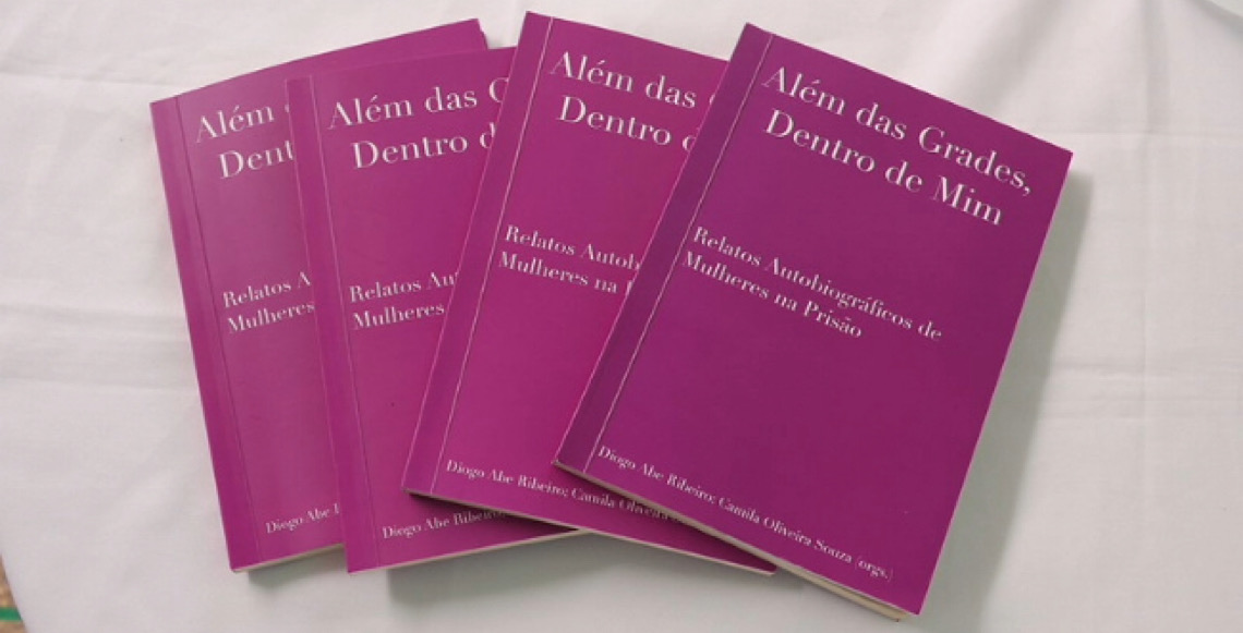 Vozes que atravessam os muros: Internas lançam livro com relatos autobiográficos 