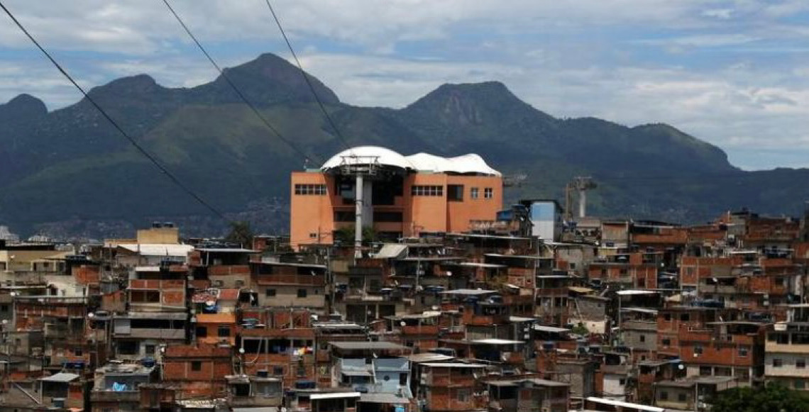 Da favela da Cidade de Deus à mudança: Jovem impulsiona educação e inclusão digital no Brasil