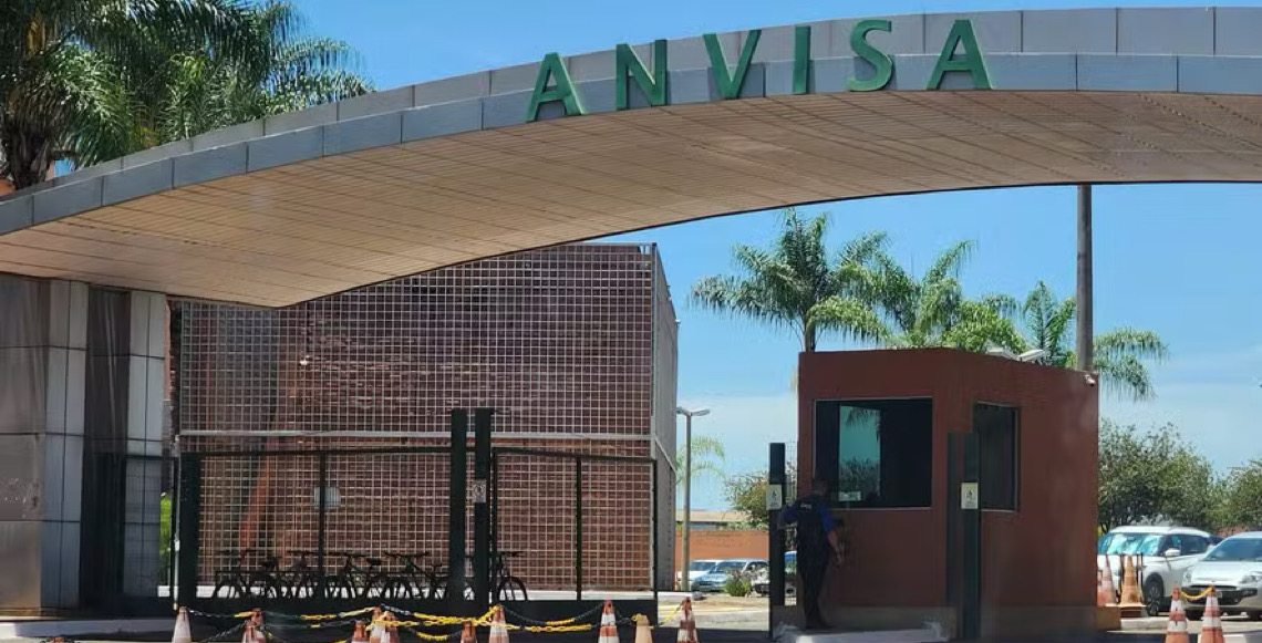 Agência Nacional de Vigilância Sanitária suspende venda de sal grosso e pó para decoração