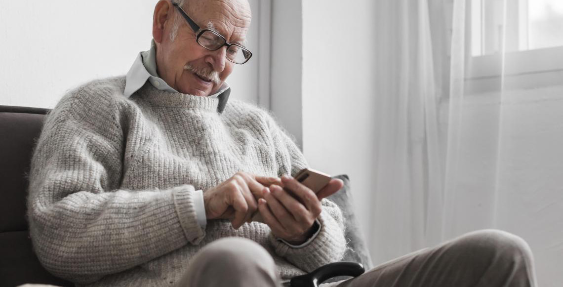 Pesquisa apoiada pela FAPDF revela impactos emocionais da pandemia em idosos