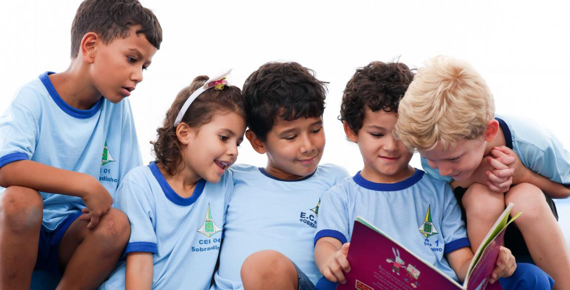 Volta às aulas reforça ações contra abandono digital na rede pública do Distrito Federal