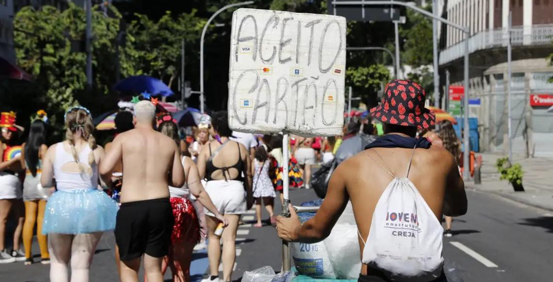 Ambulantes que se formalizaram como microempreendedores individuais crescem 45% em 2 anos