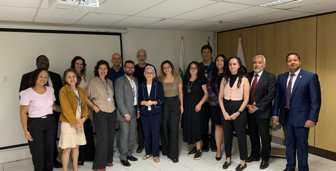 Embaixadas latino-americanas conhecem serviço de atendimento a imigrantes do Governo do DF