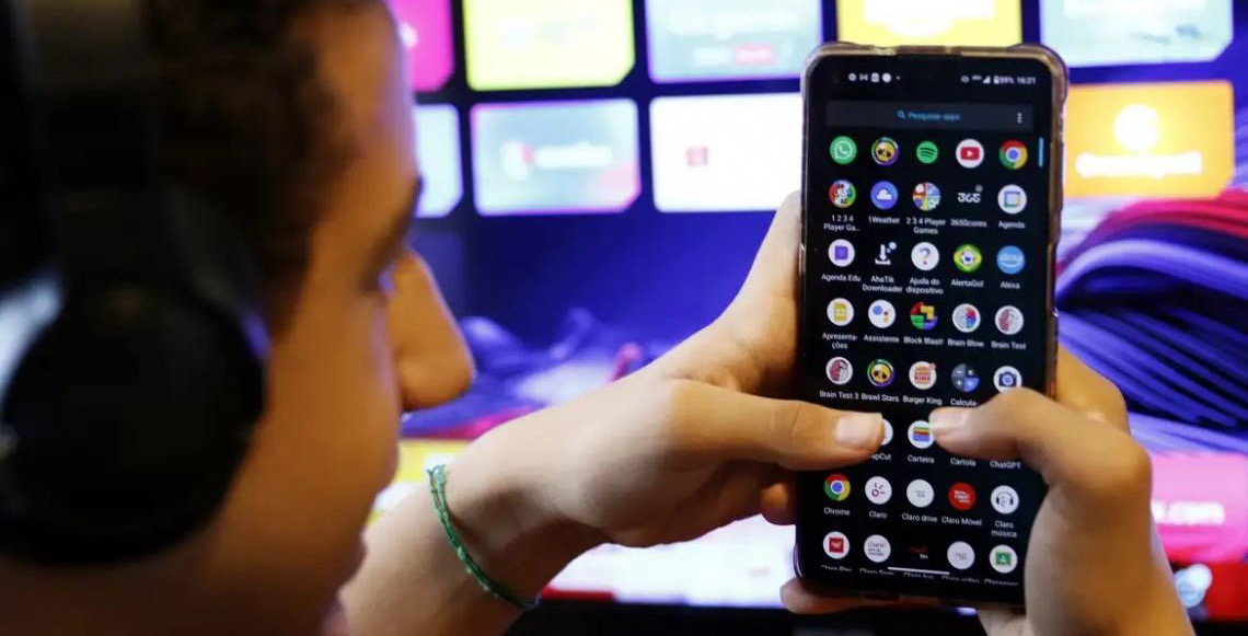 Governo brasileiro derruba alta de imposto para smartphones e eletrônicos