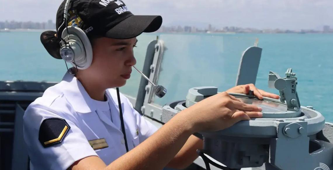 Voluntárias ingressam no serviço militar inicial feminino