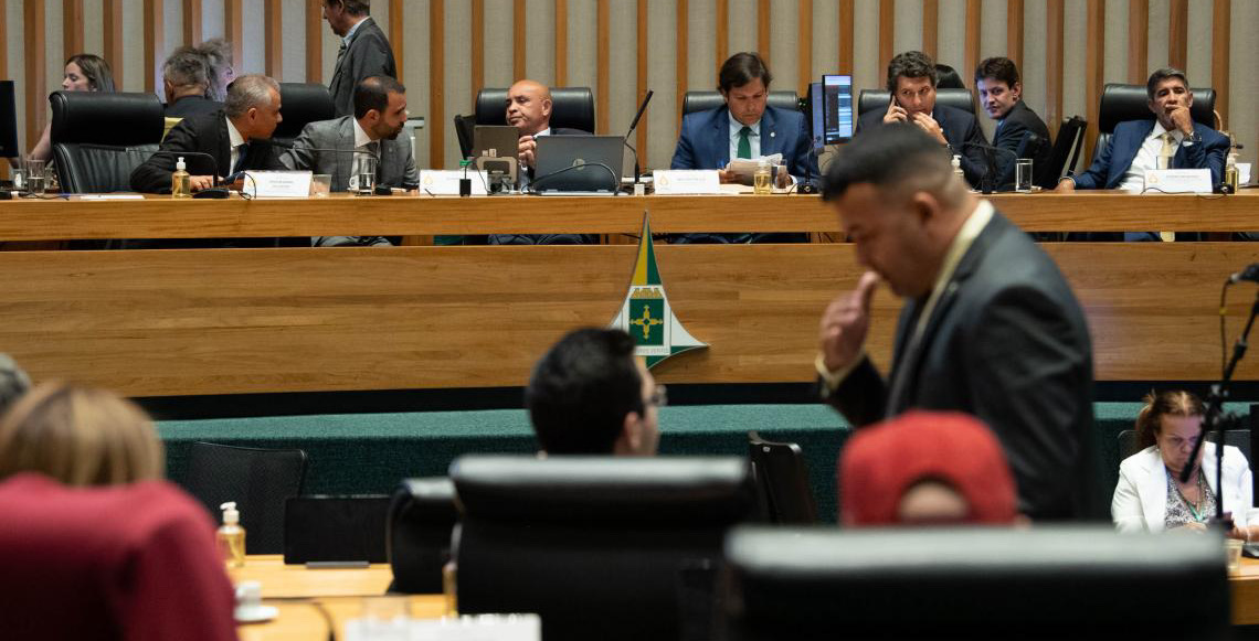 Câmara Legislativa do Distrito Federal aprova uso de imóveis públicos para socorrer BRB