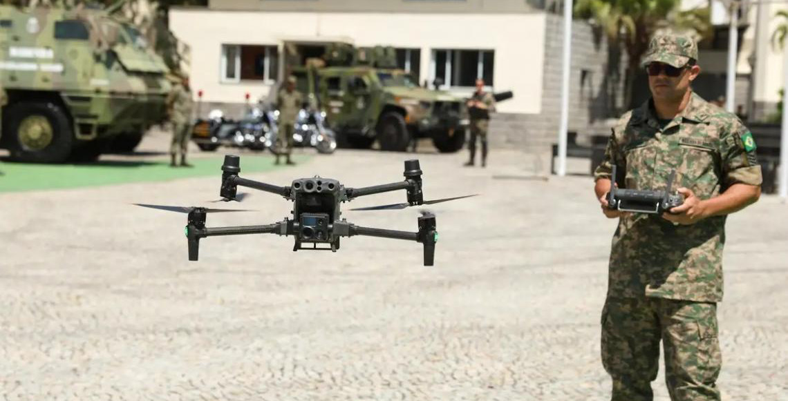 Fuzileiros Navais da Marinha do Brasil incorporam tecnologias para defesa e auxílio em desastres