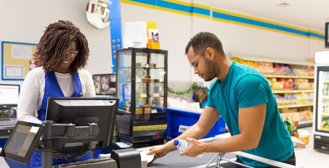 Agências do trabalhador têm vagas com salários de até R$ 3,7 mil nesta sexta