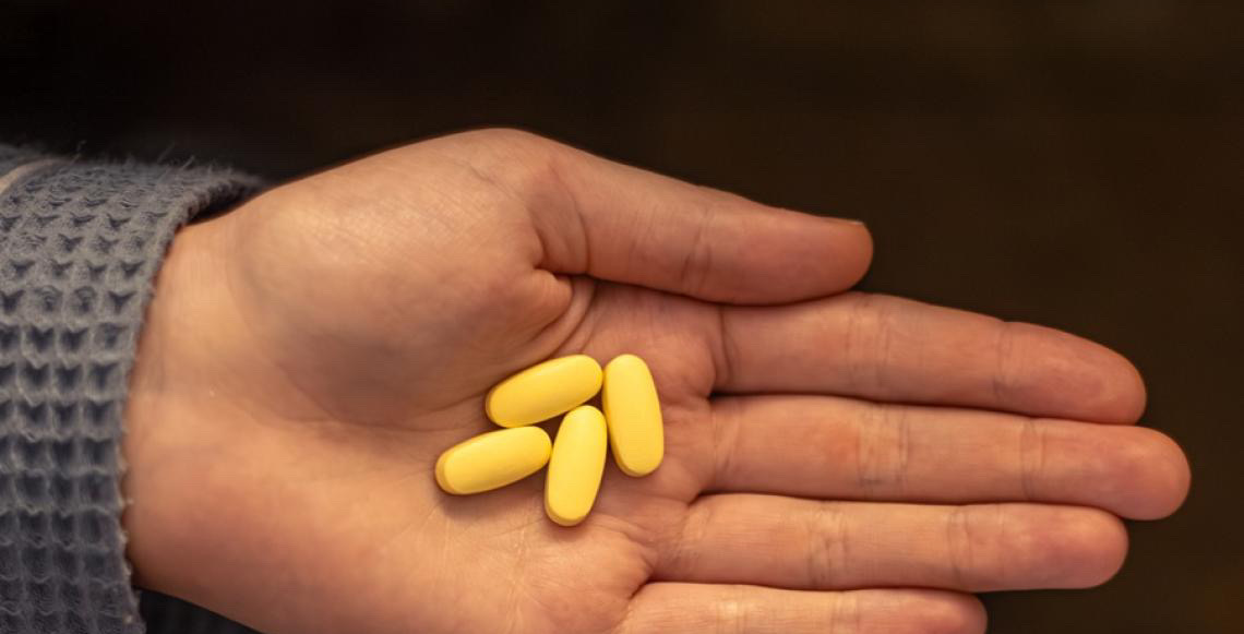 Suplementos com cúrcuma podem trazer risco de danos ao fígado, o alerta é da Anvisa