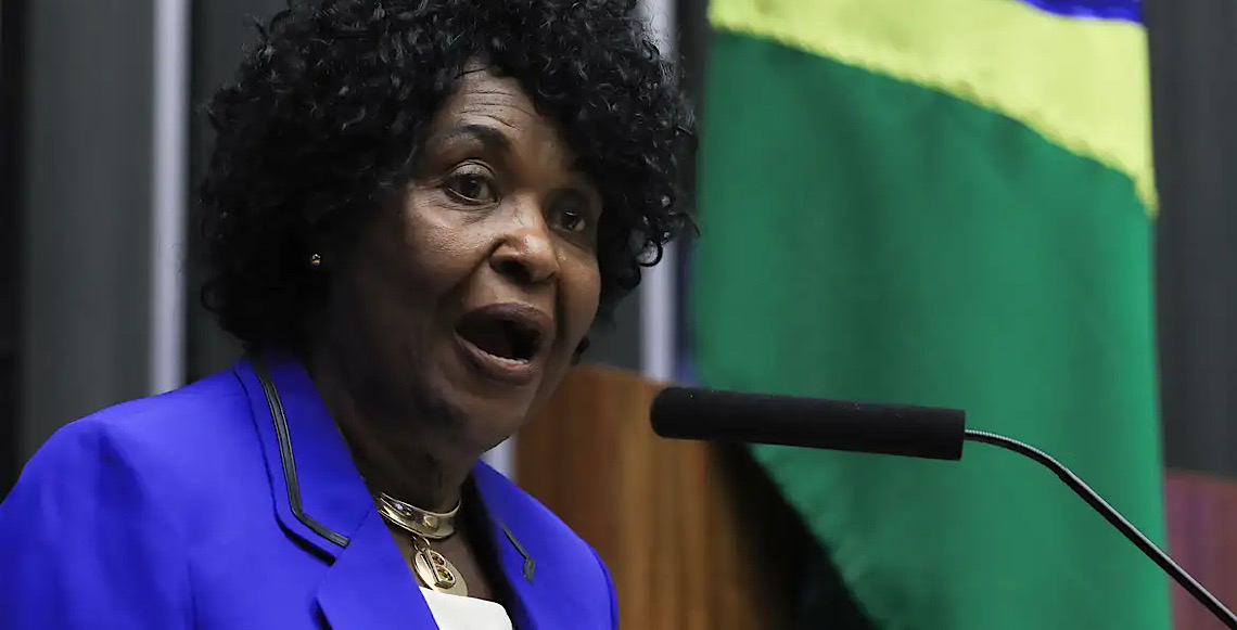 Reserva de cadeiras no Legislativo brasileiro pode aumentar participação feminina 