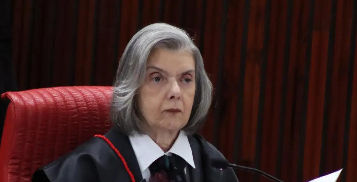 Presidente do Tribunal Superior Eleitoral, Cármen Lúcia critica falta de espaços de poder para mulheres