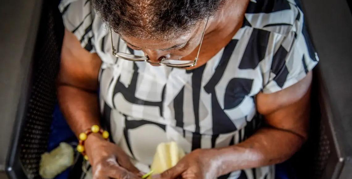 A partir de abril: Três cidades brasileiras recebem projeto-piloto de atendimento de idosos em casa