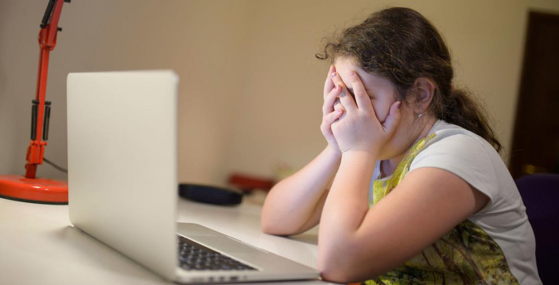 Relatório diz que dois terços das crianças no mundo sofrem bullying cibernético