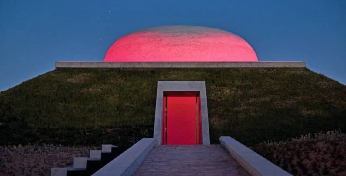 Instalação de James Turrel transforma o céu num jogo de cores em José Ignacio