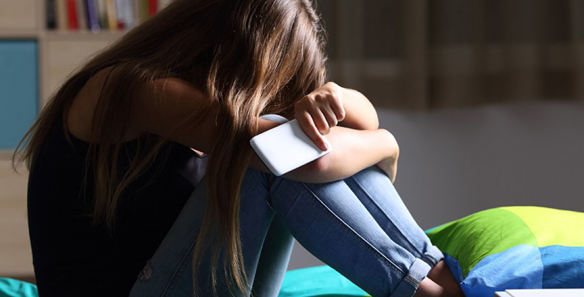 Consumo de pornografia por crianças e adolescentes tem série de consequências negativas e afeta desenvolvimento