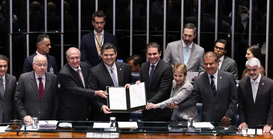 Em sessão solene, o Congresso Nacional promulga acordo Mercosul-União Europeia
