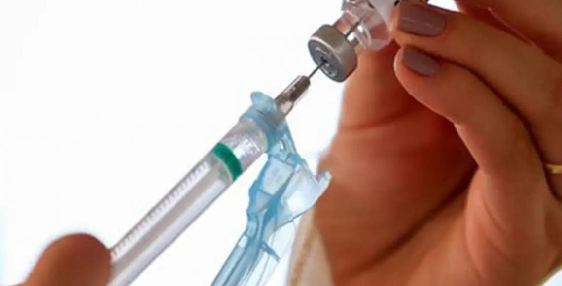 Vacina da herpes-zóster é segura para pacientes reumáticos, diz estudo da USP