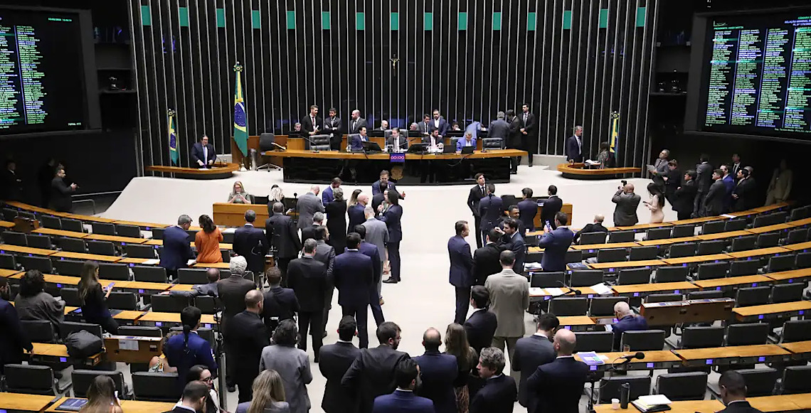 Câmara dos Deputados aprova inclusão de homicídio vicário na Lei Maria da Penha
