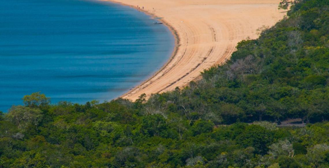 Alter do Chão surpreende com praias de areia branca e águas mornas no coração da floresta