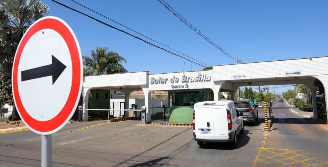 Ministro Alexandre de Moraes proíbe drones perto da casa onde Bolsonaro cumpre prisão