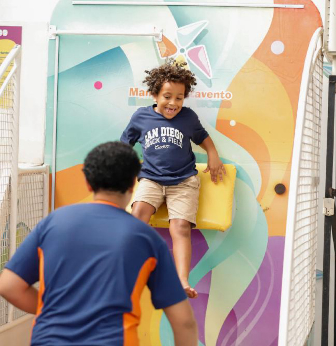 Abril Azul reforça a importância da conscientização e do cuidado com o autismo