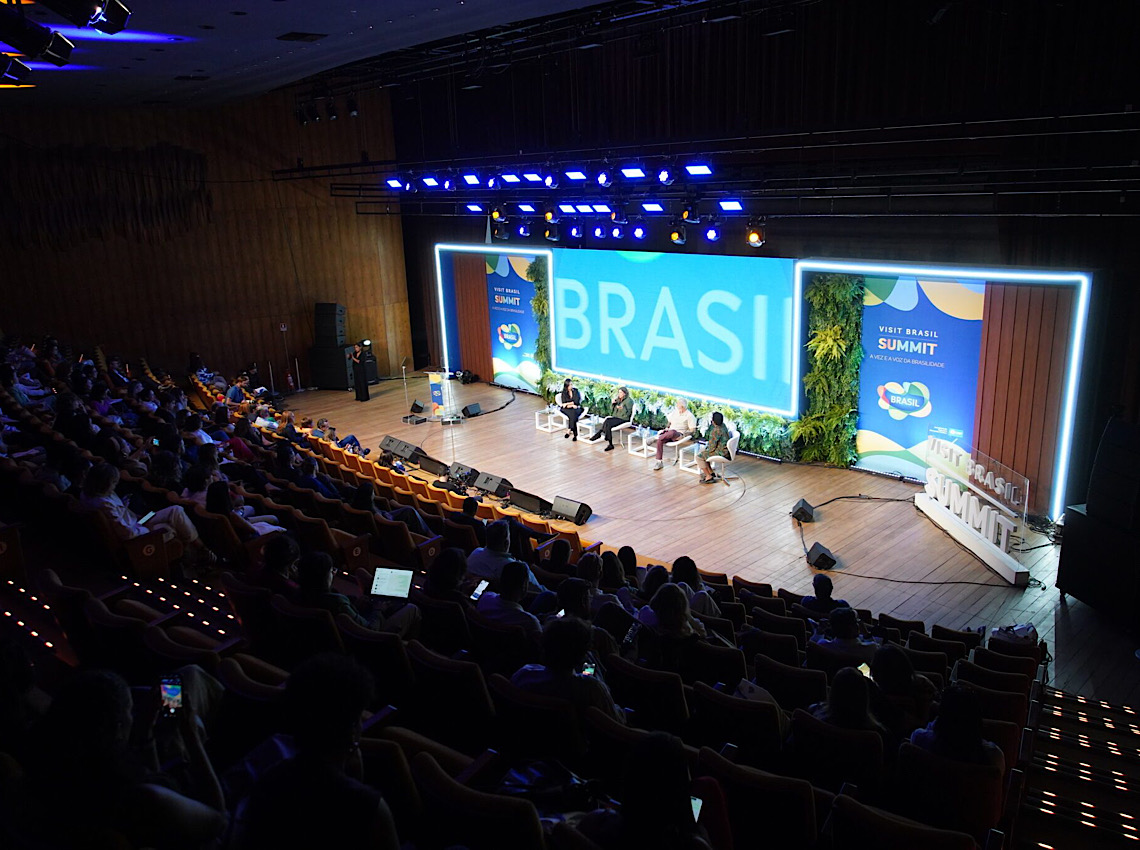 Summit 2026 destaca brasilidade, inovação e protagonismo do turismo internacional em série de painéis
