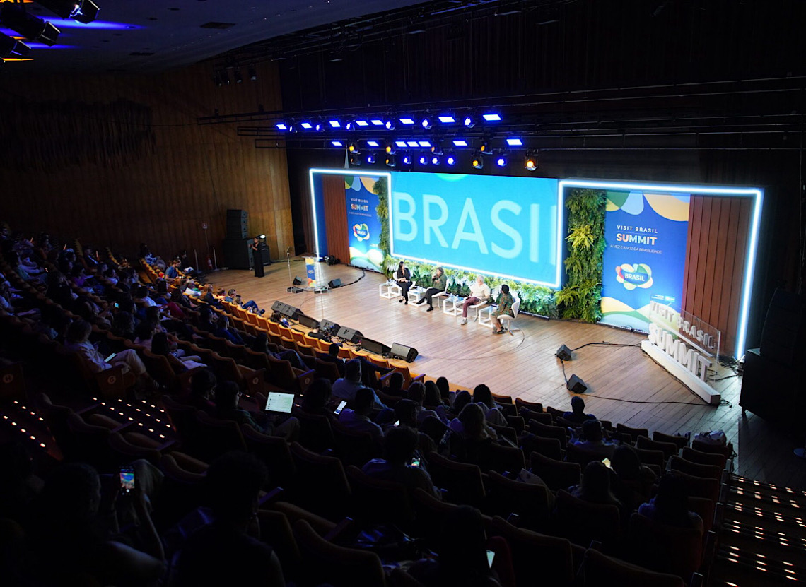Summit 2026 destaca brasilidade, inovação e protagonismo do turismo internacional em série de painéis