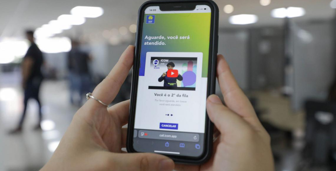 Por meio de aplicativo do GDF, atendimento em Libras estará disponível no TRE para eleitores surdos do DF