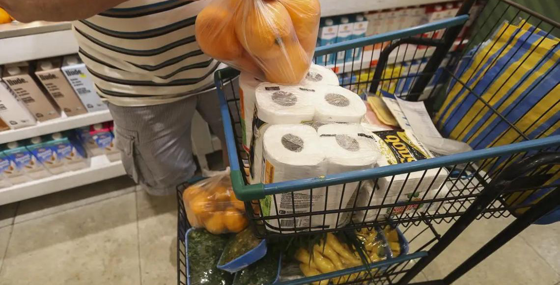 Cesta básica fica mais cara em todas as capitais brasileiras em março e também no Distrito Federal