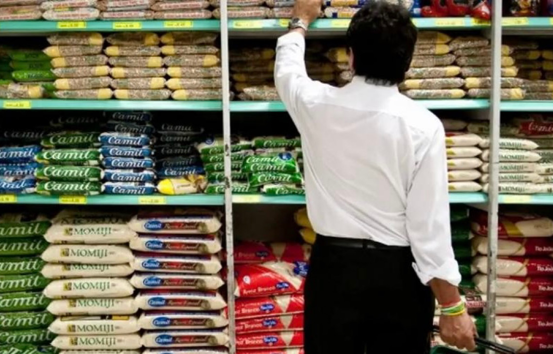 Excesso de chuvas causa aumento no preço do feijão, preço da cesta básica subiu em 27 capitais