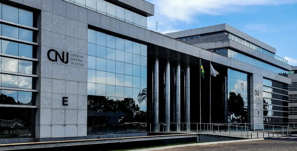 CNJ e CNMP aprovam novos penduricalhos para juízes e membros do Ministério Público