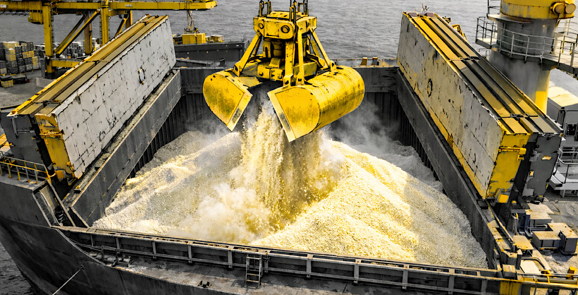 Brasil deve usar importação de fertilizantes para estreitar relações