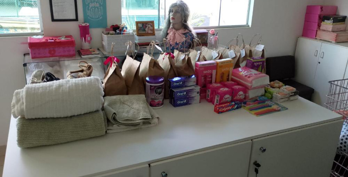 Mobilização arrecada doações para mulheres em tratamento oncológico