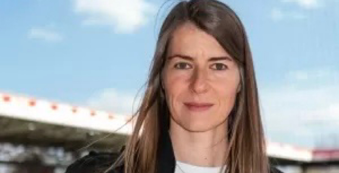 Ex-jogadora vira 1ª mulher a treinar um time nas grandes ligas europeias