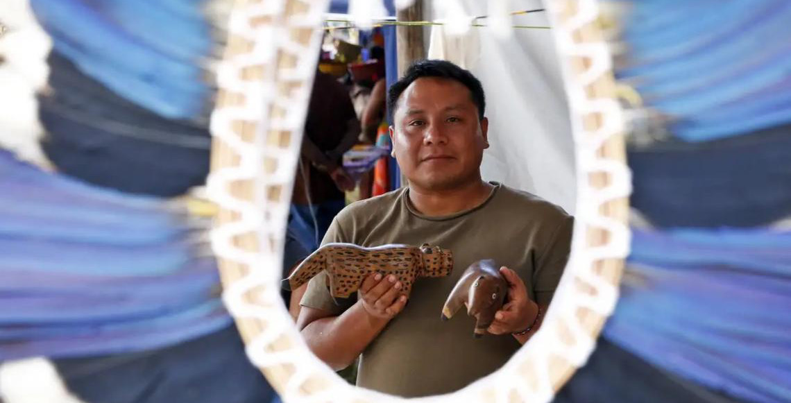 Indígenas relatam que desmatamento impacta produção de cocares