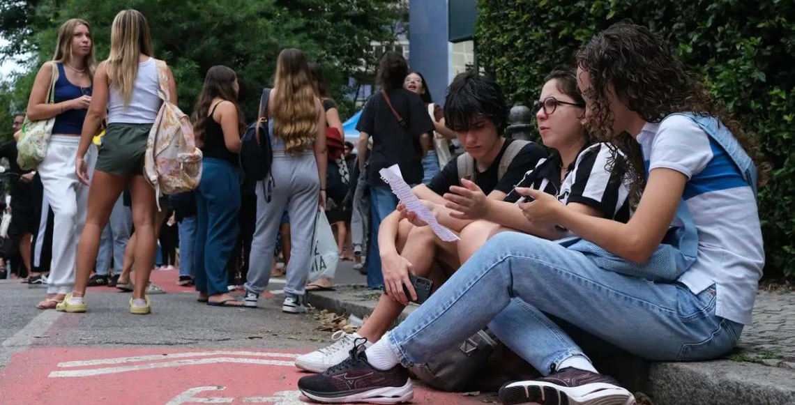 Fundo de Financiamento Estudantil será incluído nas medidas para reduzir o endividamento das famílias