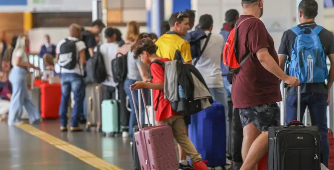 Aeroportos da Infraero esperam 118 mil passageiros no feriado prolongado de Tiradentes