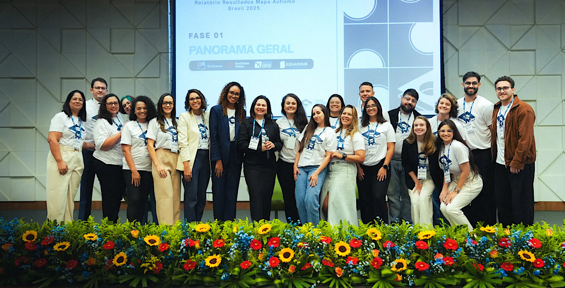 Mapa Autismo Brasil expõe dependência da rede privada e sobrecarga de mães cuidadoras