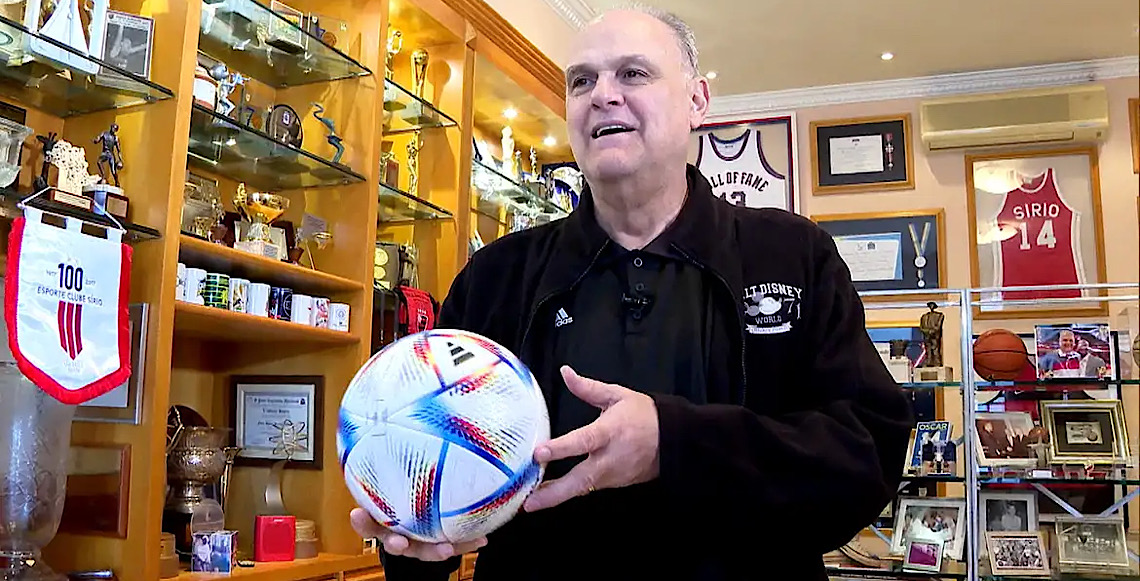 Em entrevistas, Oscar Schmidt mostra relíquias e revela ídolos do esporte 